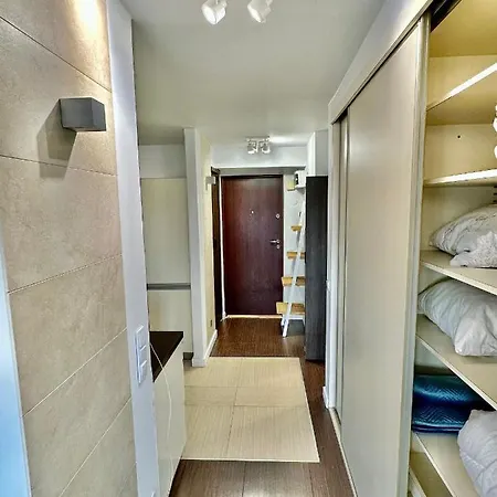 TOP metro x2 fast WiFi 400 Mbs 70’TV Netflix HBO Max AppleTV+ Disney+ Varsovia Exterior foto
