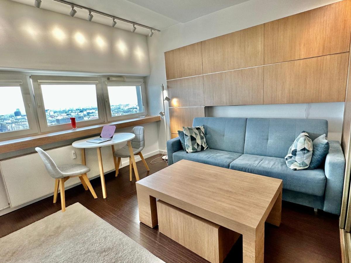 Metro X2 Fast Wifi 400 Mbs 70’tv Netflix Hbo Max Appletv+ Disney+ Varsovia